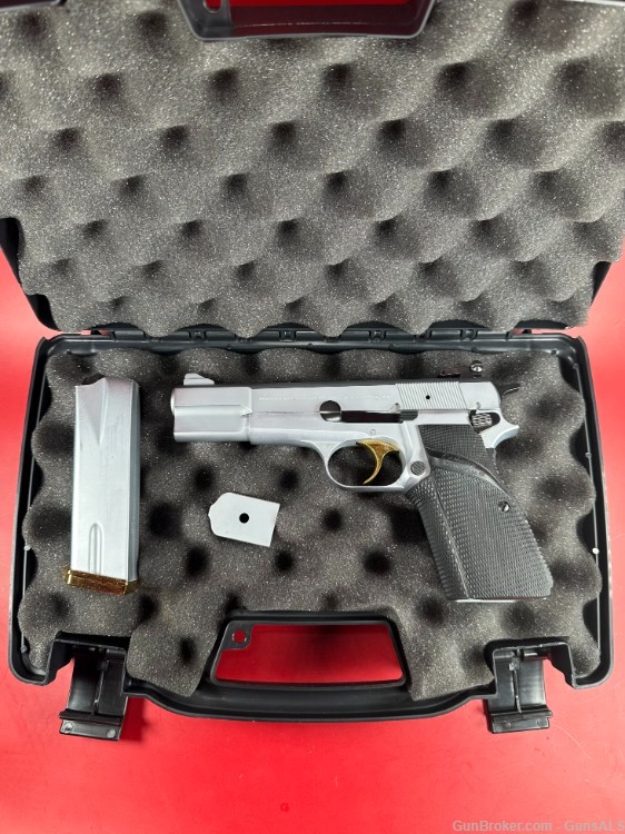 Browning Hi power, Silver Chrome, Gold Trigger, Adj Sights, 9mm Excellent-img-10