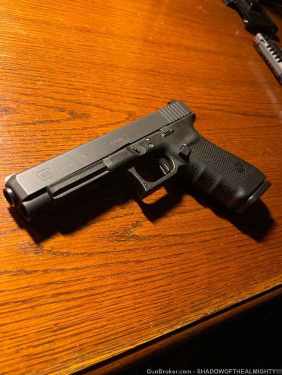 GLOCK 41 45ACP WITH NIGHT SIGHTS-img-5