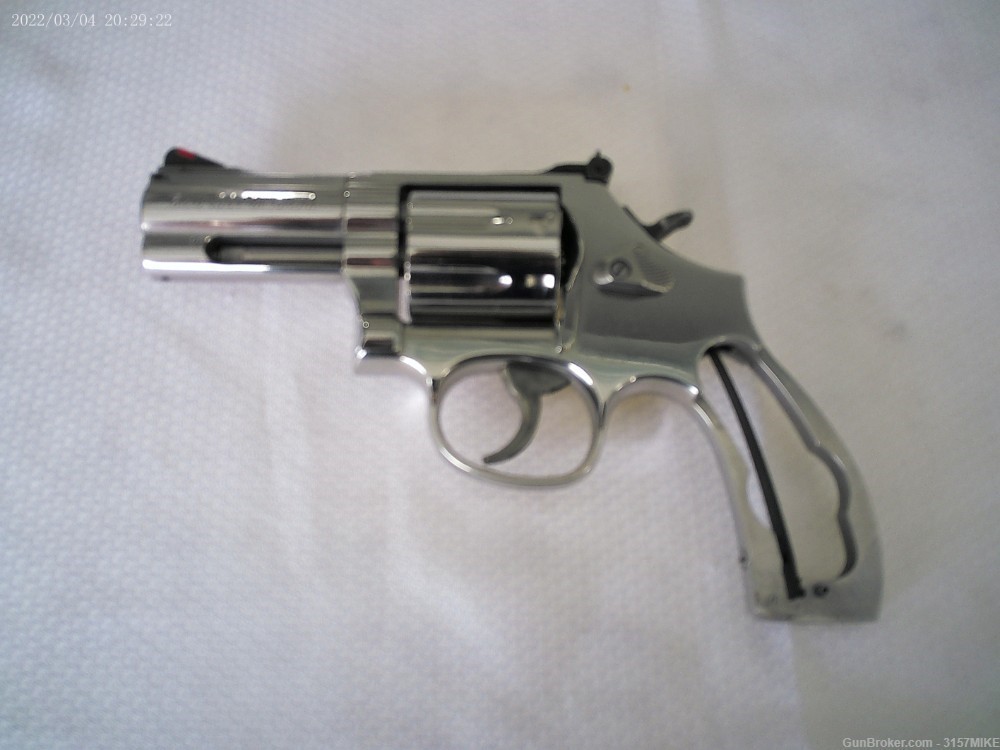 Smith & Wesson Model 686-6 Plus Combat Magnum, .357 Mag, 3" Full Lug Barrel-img-15