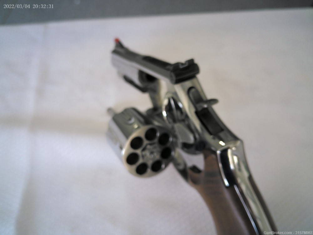 Smith & Wesson Model 686-6 Plus Combat Magnum, .357 Mag, 3" Full Lug Barrel-img-8
