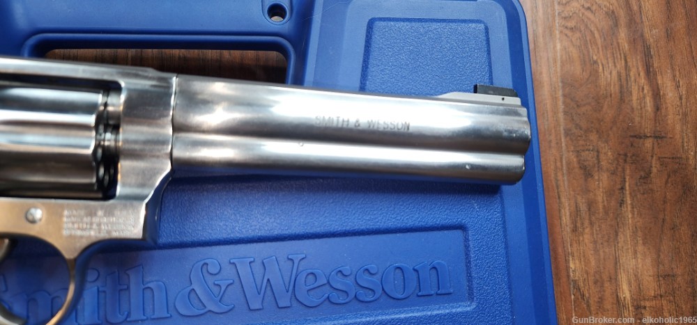 Smith & Wesson S&W 617-6 22LR 10 Round Cylinder 6" Barrel Adjustable Sights-img-10
