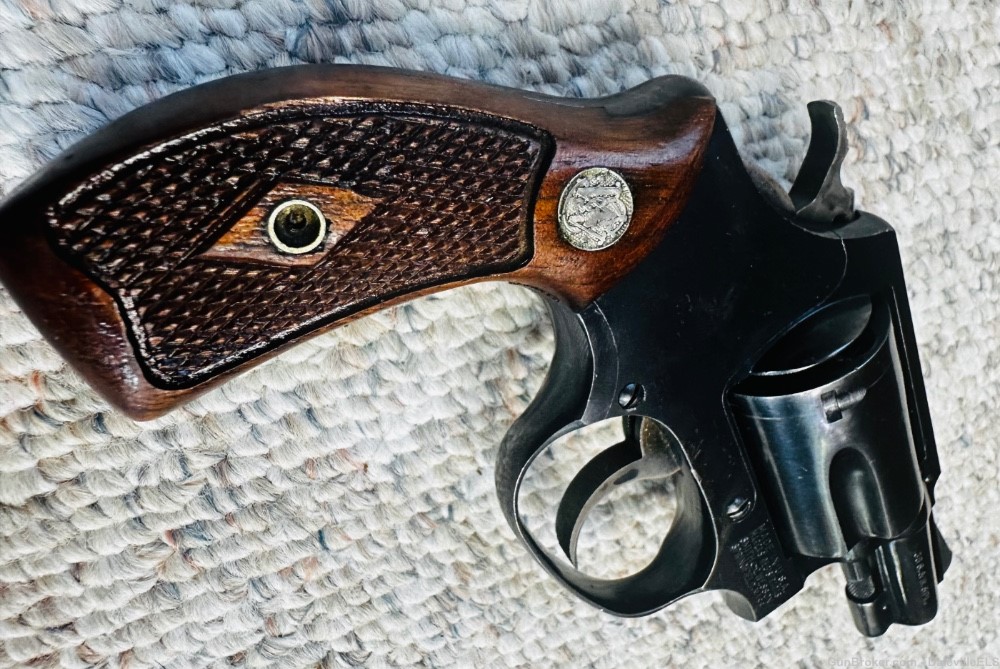 Smith & Wesson S&W Model 36 Revolver .38Spl-img-23