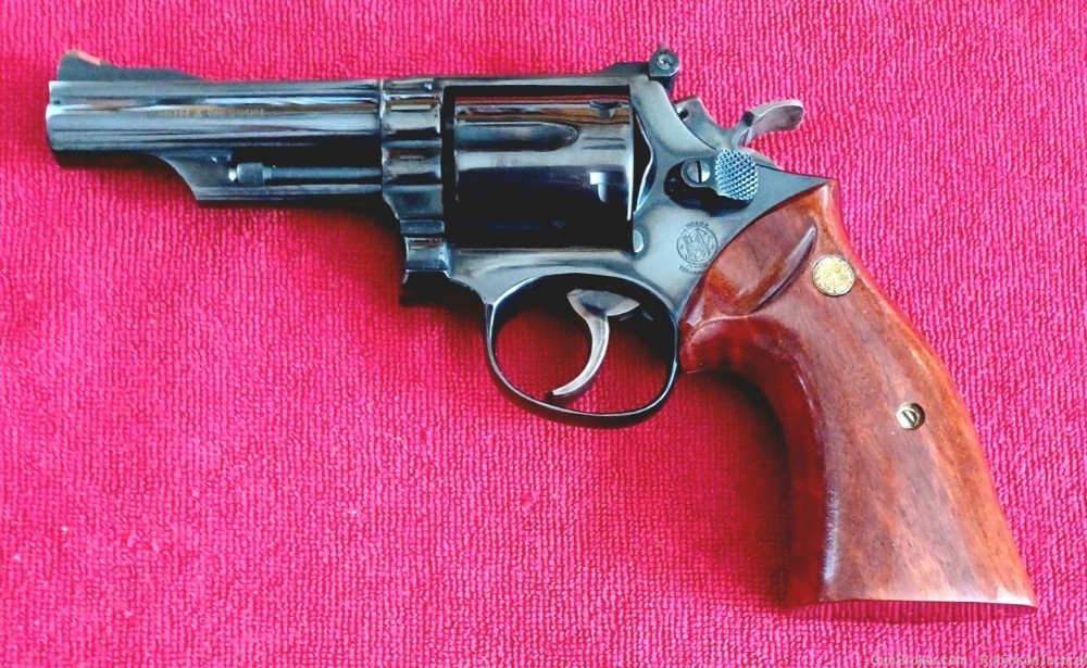 Smith & Wesson 19-3 "Texas Ranger Commemorative" .357 Mag 4" Revolver-img-1