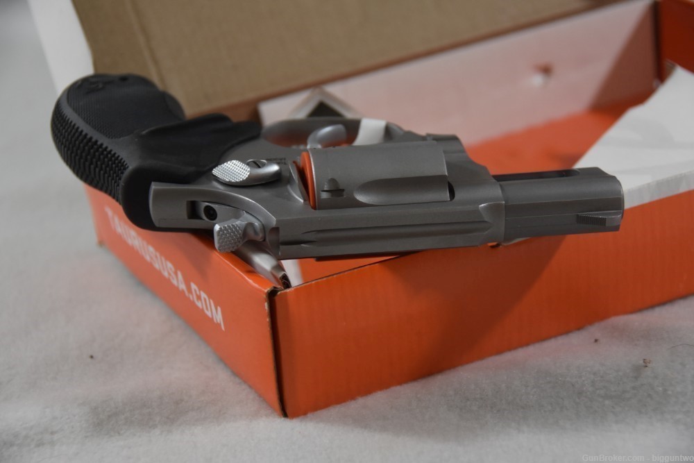 TAURUS 605 357 MAG 2" 5-RD REVOLVER-Brand New in Box with lock, manual, etc-img-7