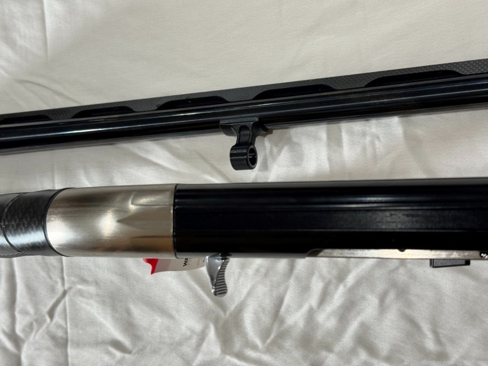 Benelli Ethos SuperSport 20 Gauge Excellent Condition Barely Used-img-9