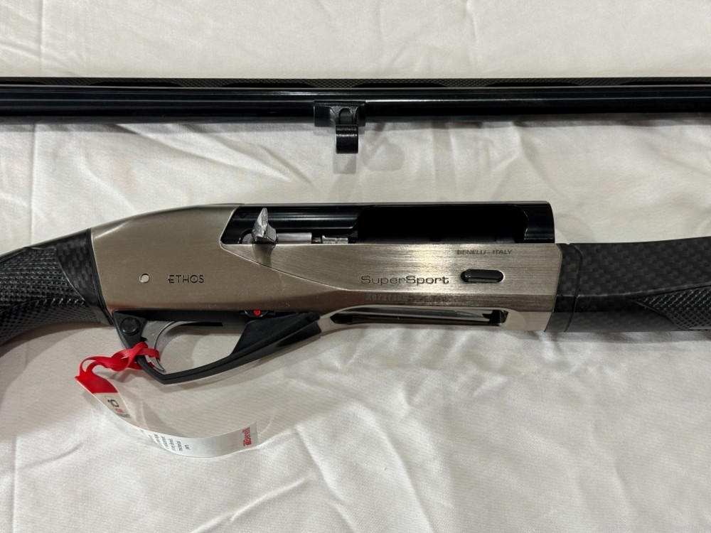 Benelli Ethos SuperSport 20 Gauge Excellent Condition Barely Used-img-5