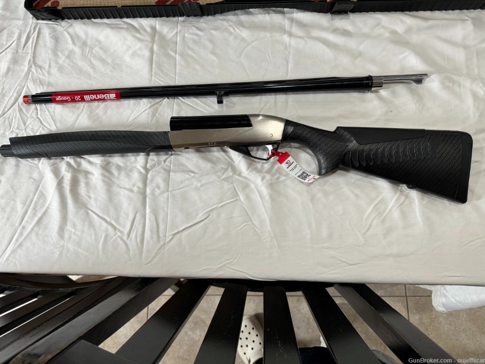 Benelli Ethos SuperSport 20 Gauge Excellent Condition Barely Used-img-1