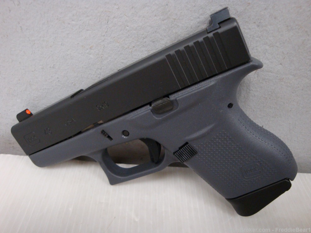 Glock 43 Gen 4 9MM Pistol w/ Case & Big Dot 24/7 Night Sights 99%+ -img-3