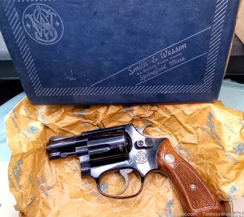 Smith&Wesson Chiefs 38 Special Airweight SnubNose Model 36 S&W 37 COLT 1976-img-20