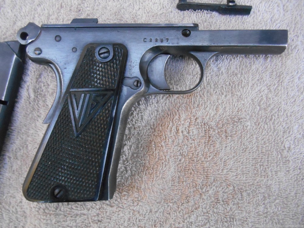 Radom VIS P35(p) Type 1 Slotted Pistol Mfg. in Poland by German Occupiers-img-6