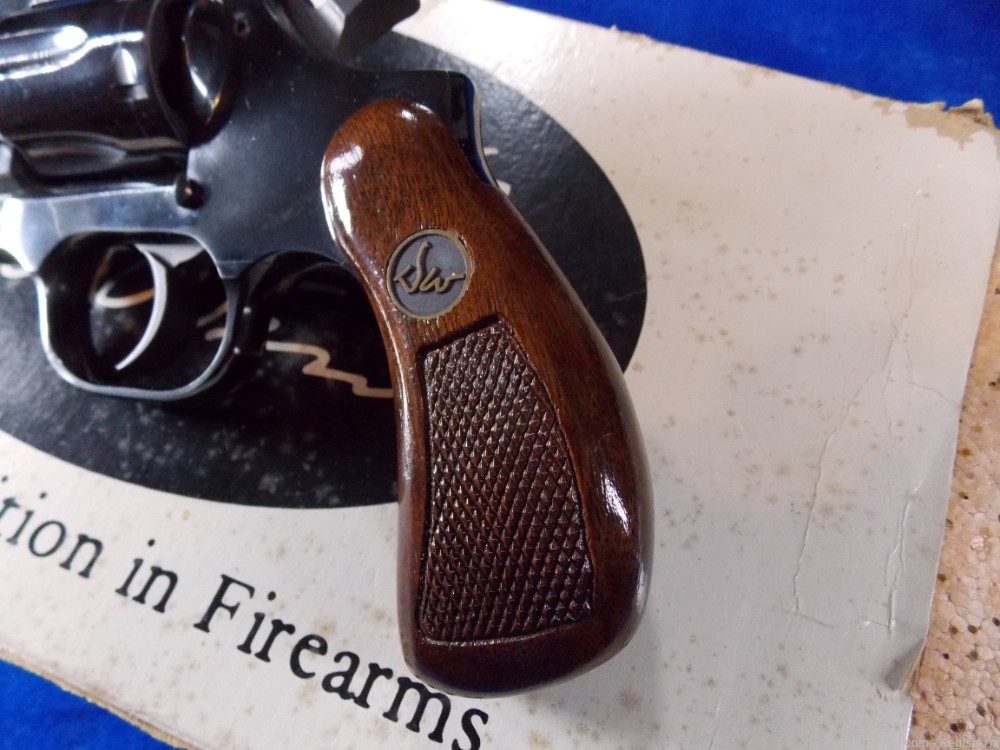Vintage Dan Wesson Mod 15 .357 Magnum Revolver with Extra Barrels & Box-img-5