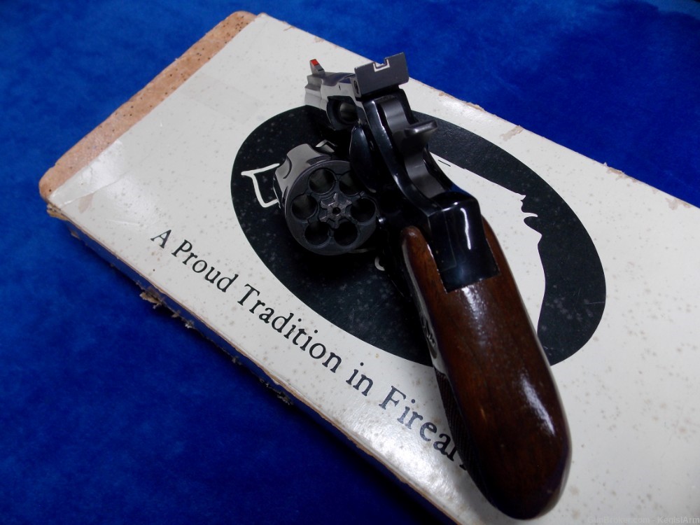 Vintage Dan Wesson Mod 15 .357 Magnum Revolver with Extra Barrels & Box-img-7