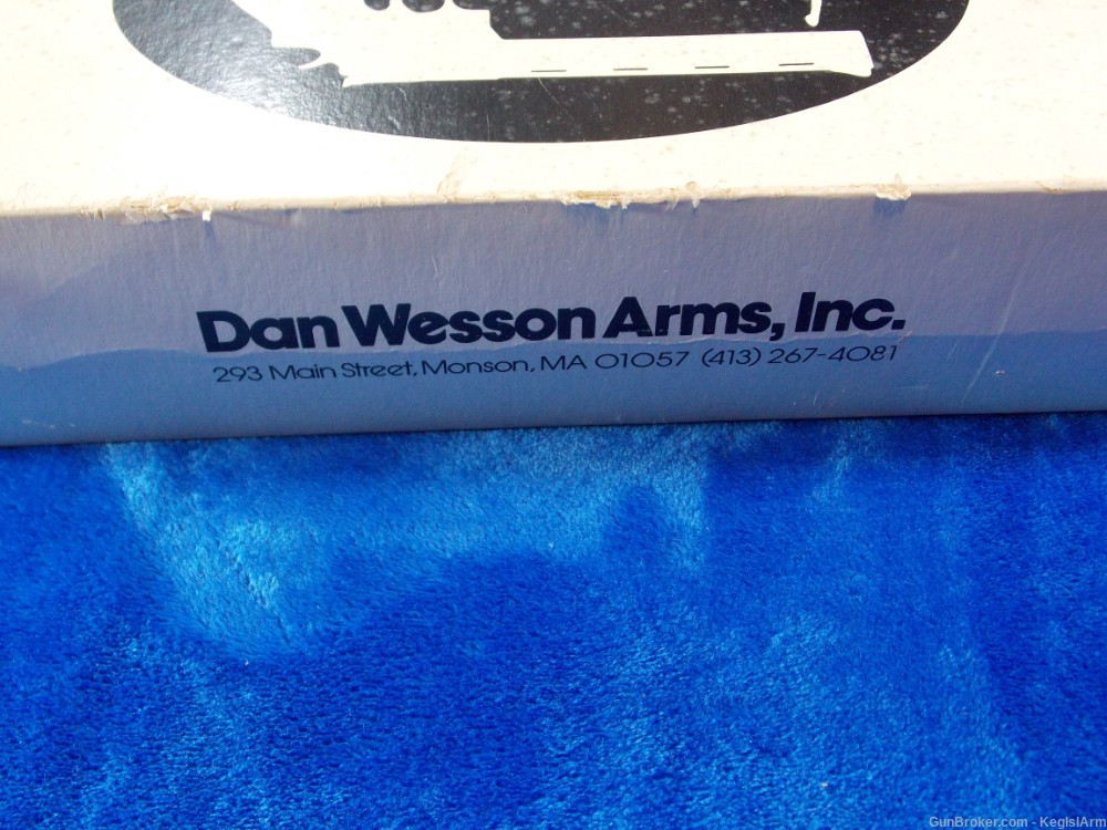 Vintage Dan Wesson Mod 15 .357 Magnum Revolver with Extra Barrels & Box-img-22