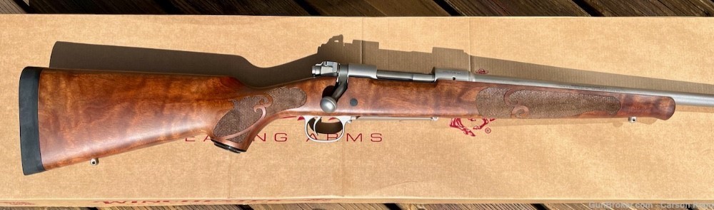 Winchester 70 Stainless Featherweight .243 WIN. 22" NIB  AA+  WOOD -img-2