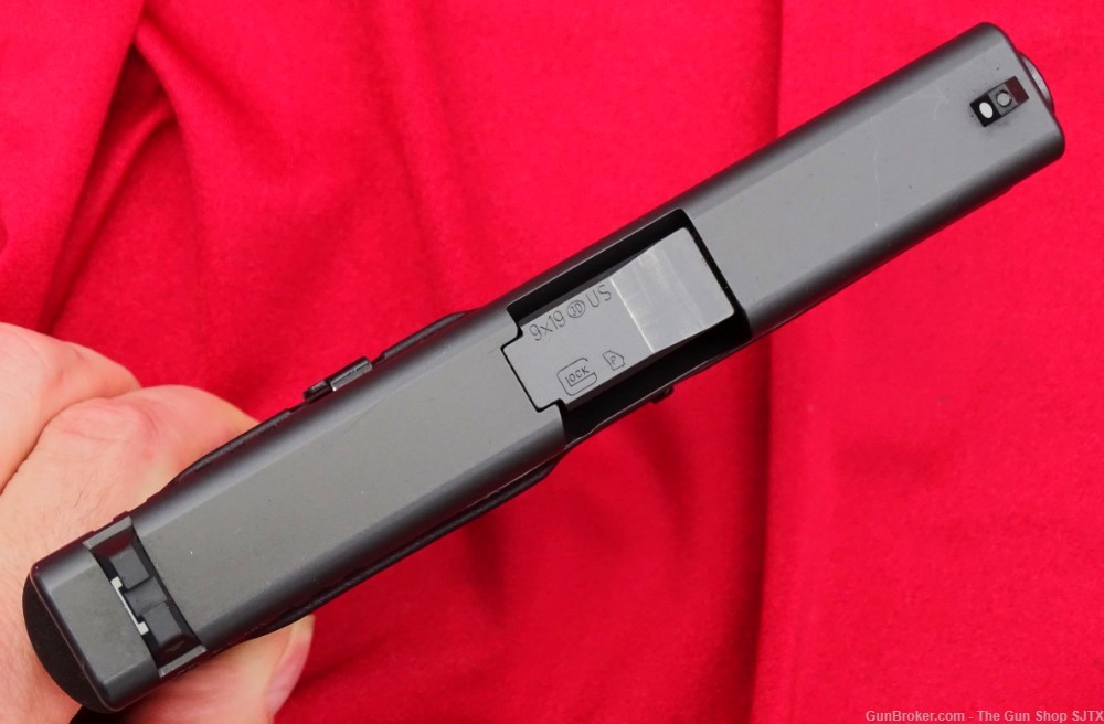 Glock Model G43 43 9mm Black Pistol -img-4
