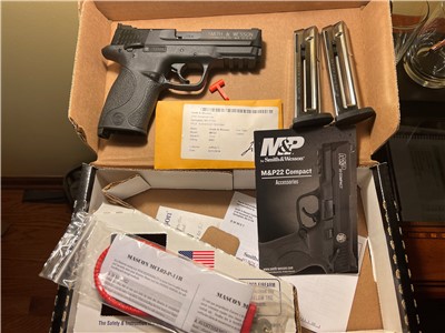 Smith & Wesson 108390 M&P 22 Compact 22 LR 3.50"