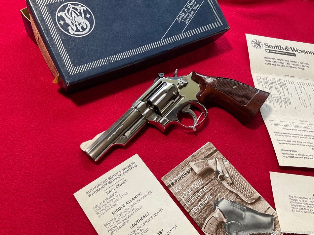 Vintage Smith & Wesson 19 combat revolver 357mag pistol box 357 S&W magnum -img-0