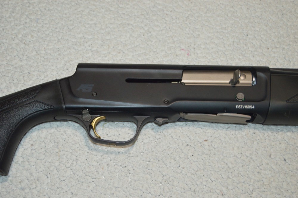 Browning A5 26" Synthetic Matte 12 Gauge 3" Magnum -img-3