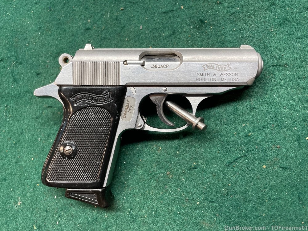 Smith and Wesson PPk PPk/S stainless .380 acp DA/SA 007 pistol-img-0