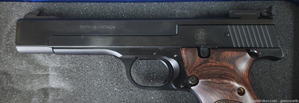 Smith & Wesson 130511 S&W Model 41 M41 22LR M-41 Blued Walnut 5.5" Layaway-img-5
