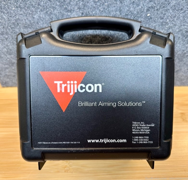 CLEAN Trijicon ACOG TA33-C 3x30 Dual Illumination Scope Green Horseshoe-img-2