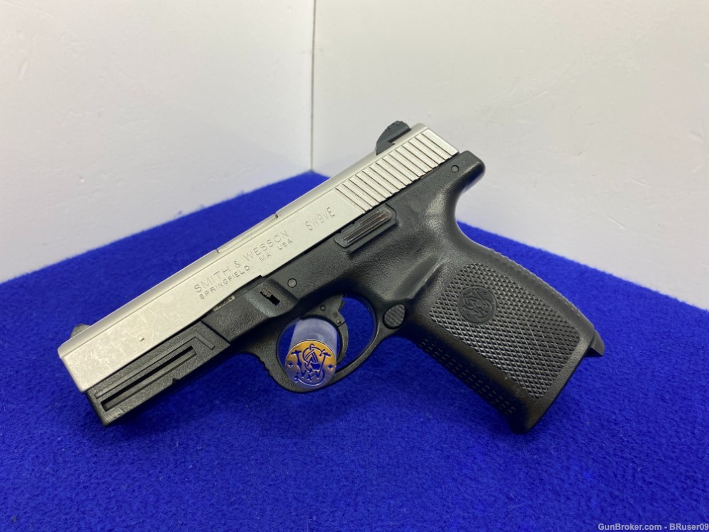 Smith Wesson SW9VE 9mm Stainless 4" *REMARKABLE SEMI-AUTOMATIC PISTOL*-img-43