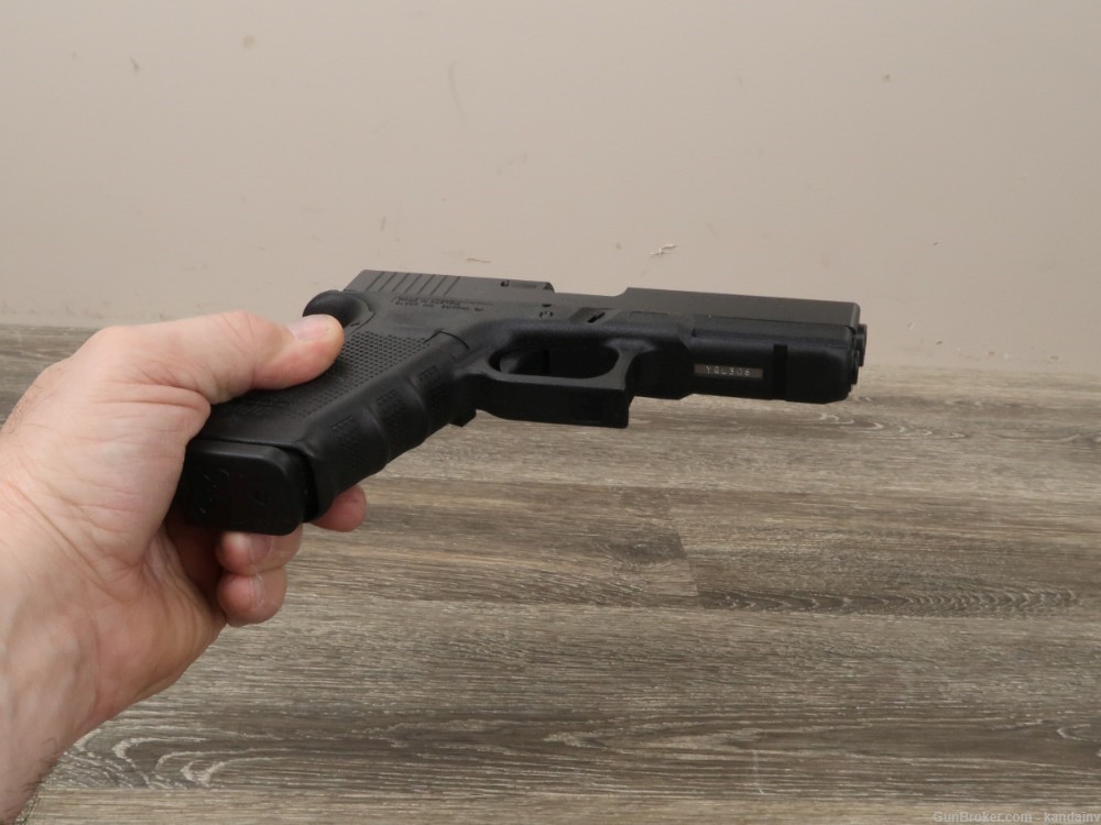 Glock Model 17 Gen 4 9mm 4-1/2" Exta Mag-img-14