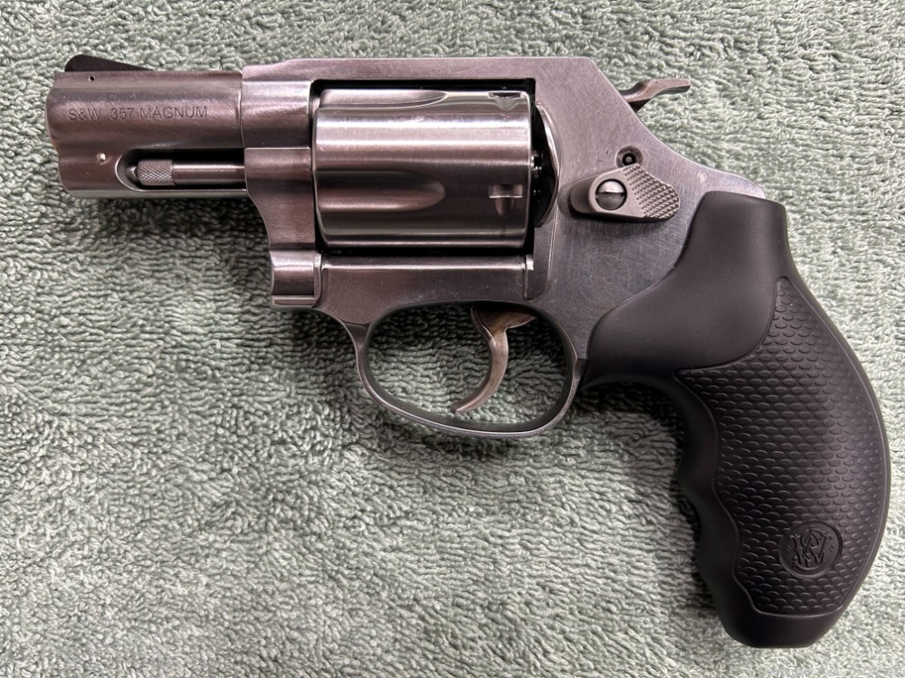 Smith & Wesson Model 60-14  J-Frame .357 Mag  -img-1