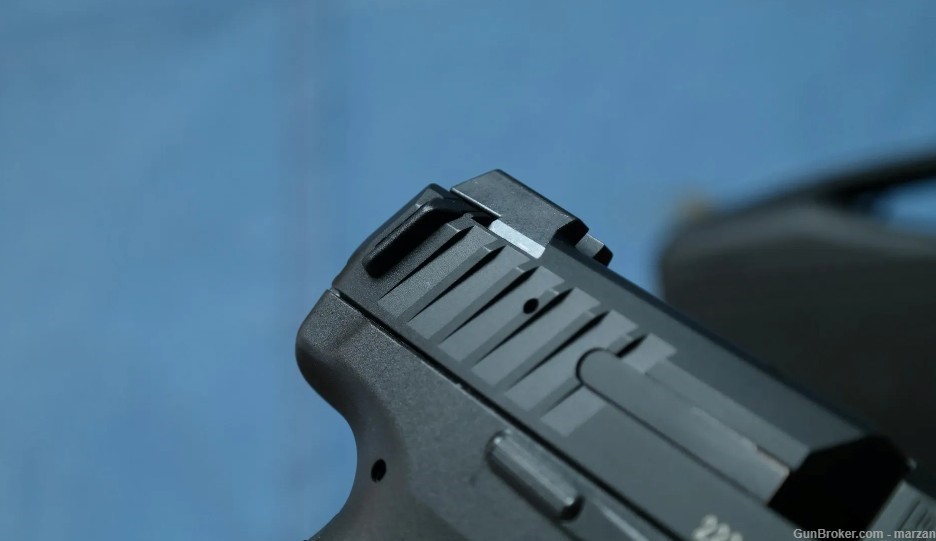 HK VP40-B .40 S&W Semi-Automatic pistol-img-5