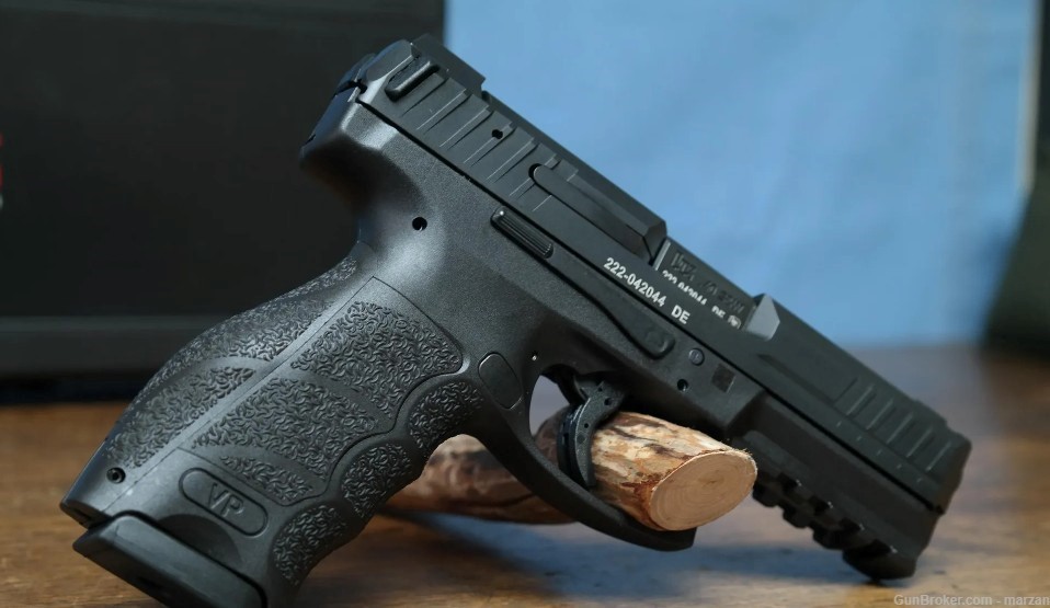 HK VP40-B .40 S&W Semi-Automatic pistol-img-2