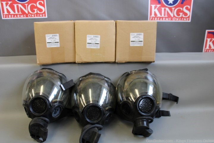 Lot of 3 MSA Advantage 1000 Gas Masks w/ Expired Filters Item P-495-img-0