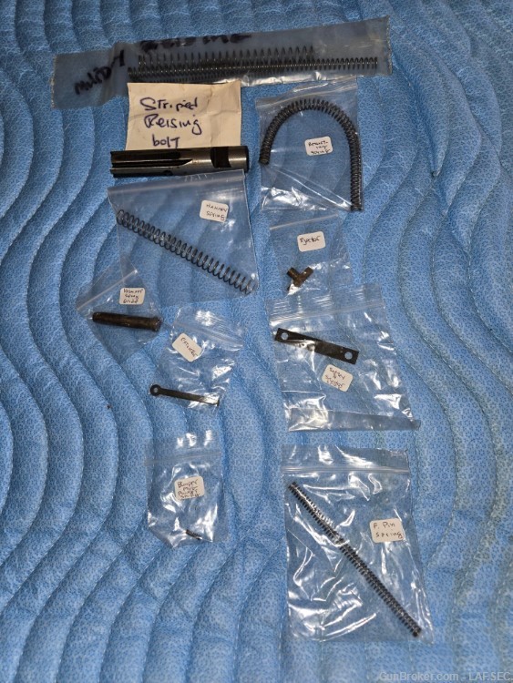 REISING SMG small parts kit + orig. used mdl 50 - stripped bolt-img-0