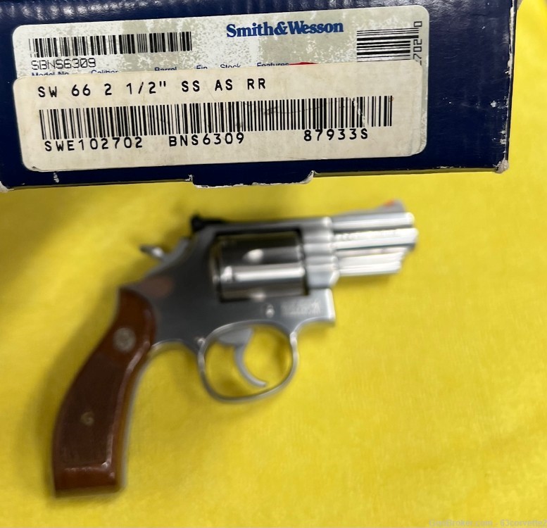 SMITH & WESSON MODEL 66 DOUBLE ACTION REVOLVER STAINLESS STEEL 357 MAGNUM  -img-2
