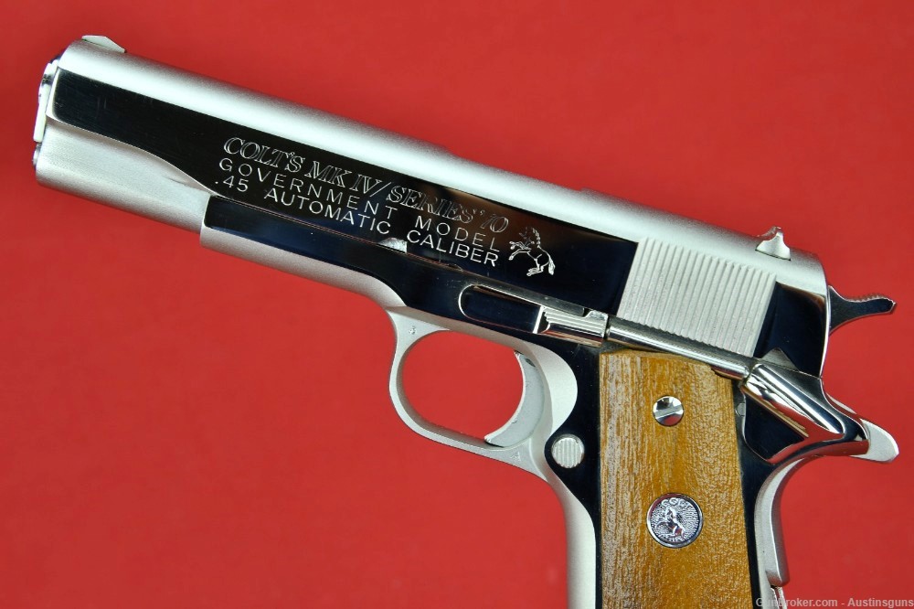 STUNNING, NICKEL  1971 Colt MK IV Series 70 Government .45 - *W/ BOX*-img-9