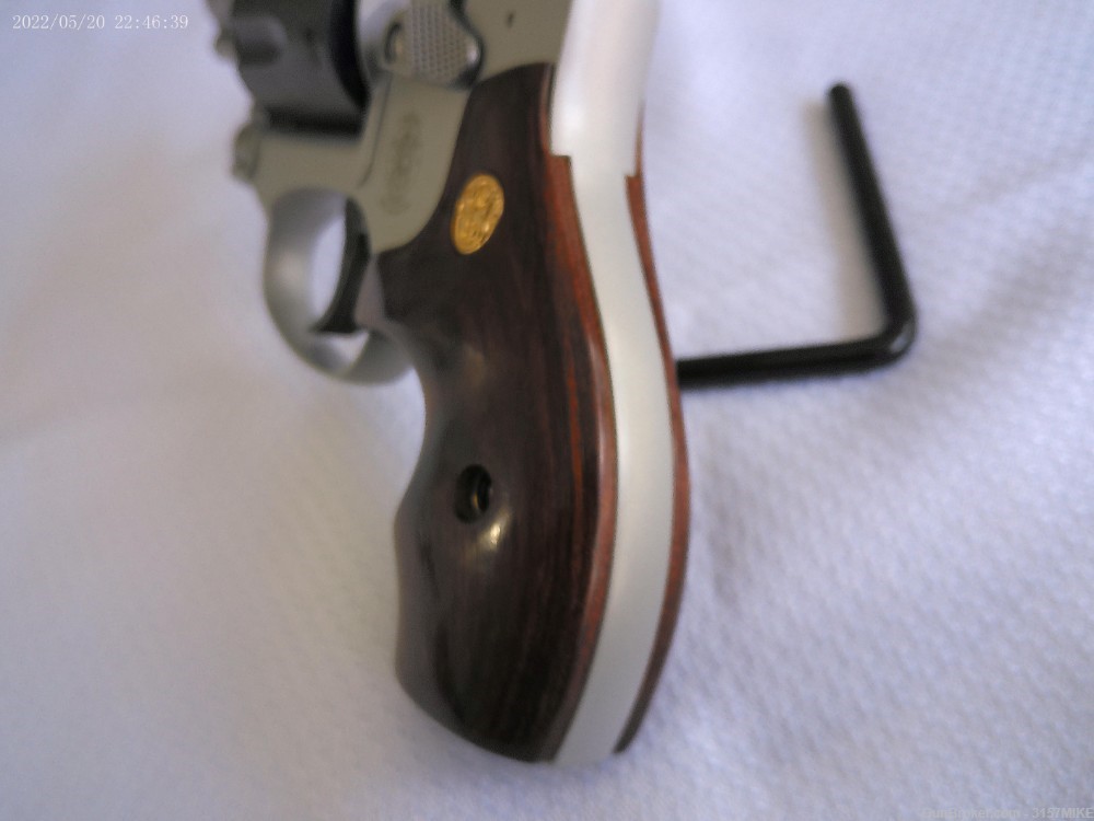 Smith & Wesson Model 642-2 Two-Toned Magna Ported, .38 Spl, 2" Barrel-img-7