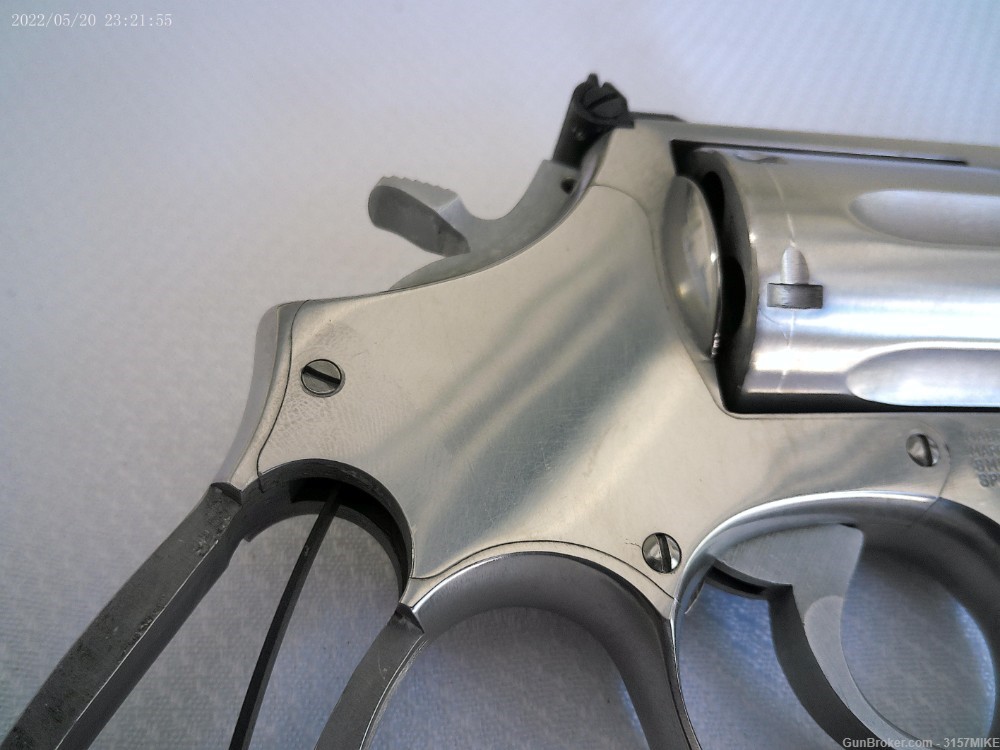 Smith & Wesson Model 686(no dash) Combat Magnum, .357 Magnum, 6" Barrel-img-21