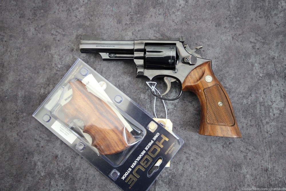 Smith & Wesson Model 19-2 in 357 Mag with 4" Pinned Barrel-img-1