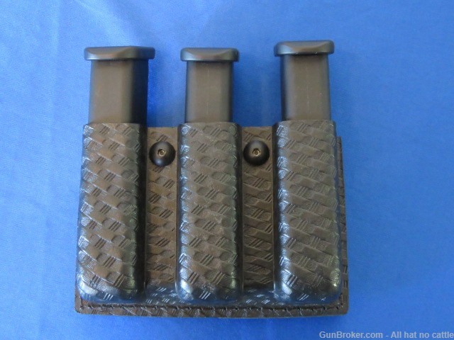 3 Glock Magazines with Safariland Triple Mag Glock 17 or 45 9mm free Ship-img-0