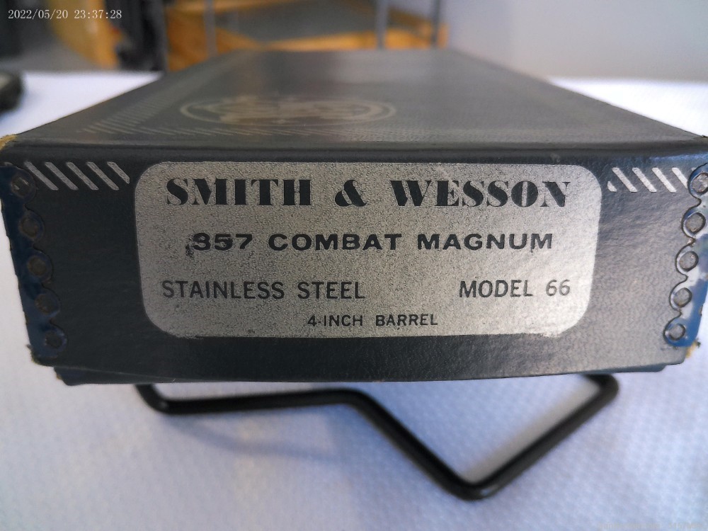 Smith & Wesson Model 66-1 Combat Magnum Stainless, .357 Mag, 4" Barrel-img-37