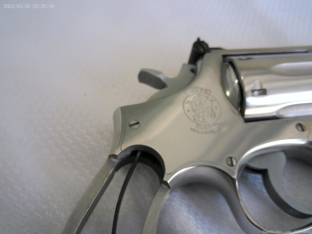 Smith & Wesson Model 66-1 Combat Magnum Stainless, .357 Mag, 4" Barrel-img-22