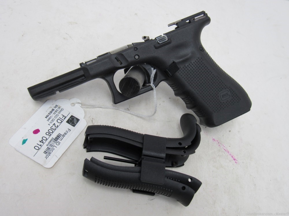 Glock 22 Gen 4 Complete OEM Frame w/Back straps 40 S&W No Reserve-img-0