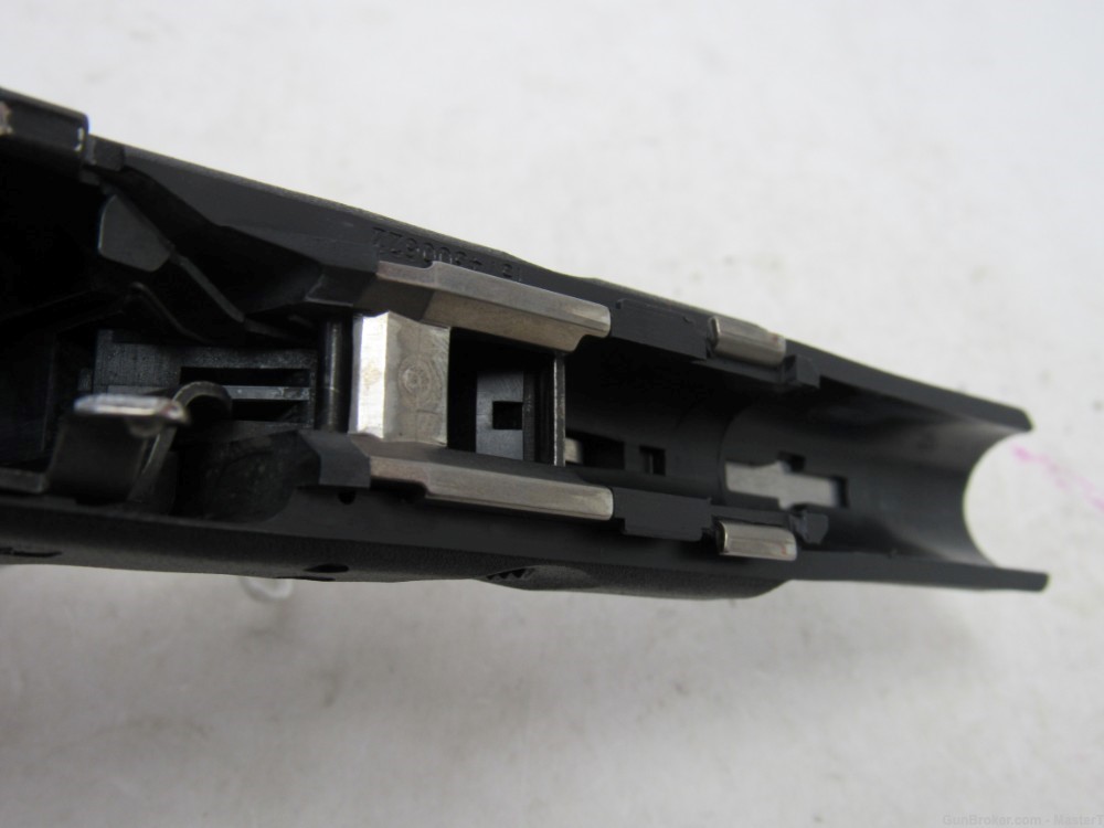 Glock 22 Gen 4 Complete OEM Frame w/Back straps 40 S&W No Reserve-img-10