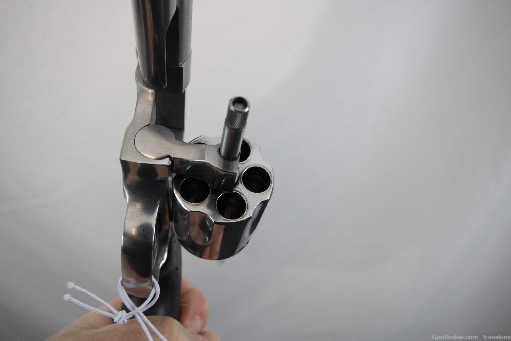 Smith & Wesson Model 60-14 in 357 Mag with 2.5" Barrel. -img-11