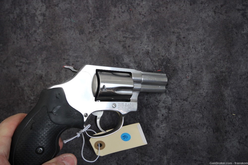 Smith & Wesson Model 60-14 in 357 Mag with 2.5" Barrel. -img-2
