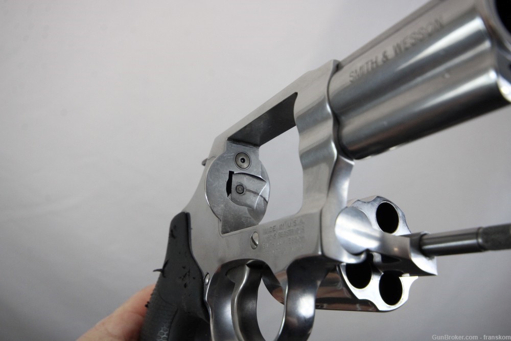 Smith & Wesson Model 60-14 in 357 Mag with 2.5" Barrel. -img-10