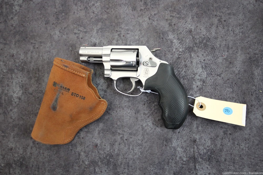 Smith & Wesson Model 60-14 in 357 Mag with 2.5" Barrel. -img-0