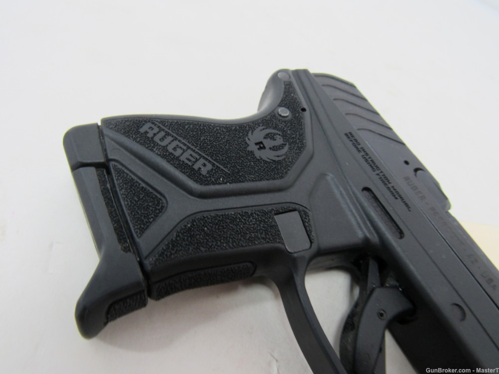  Ruger LCP II 380 auto $.01 Start No Reserve-img-9