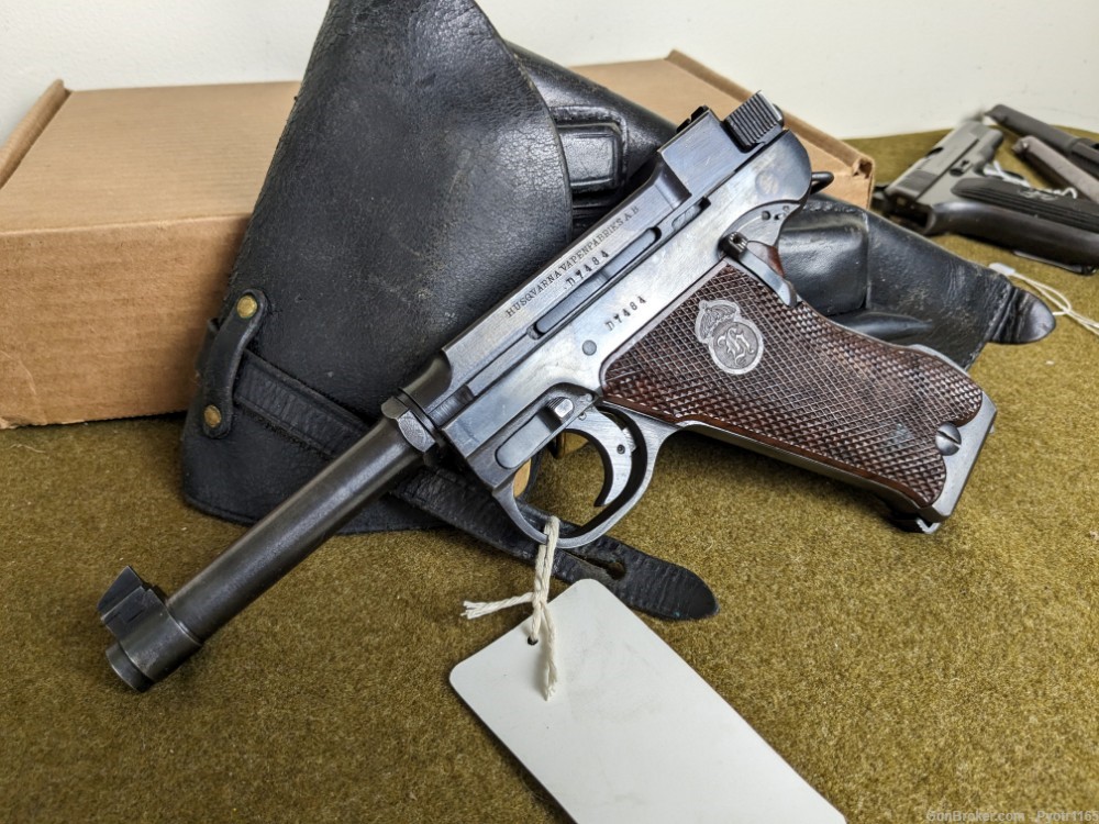 Swedish Husqvarna M/40 9mm w/ holster, 3 mags-img-9