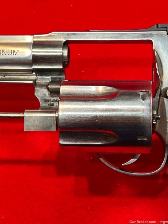 Smith & Wesson Model 460V lightly used!-img-6