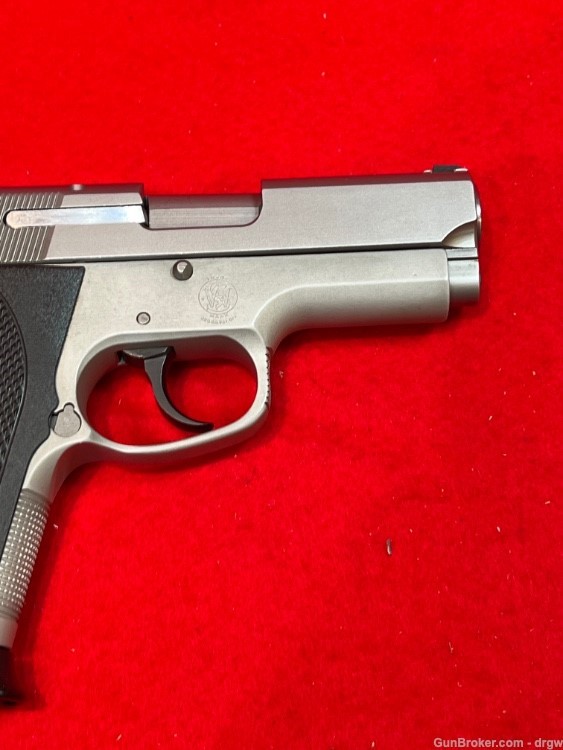 Smith & Wesson Mod. 4013 40S&W, ALL METAL. Very Good Condition!-img-4